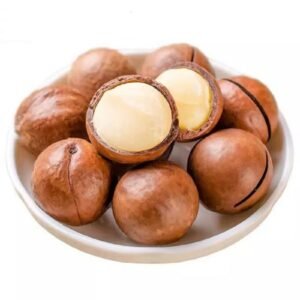 shelled macadamia nuts